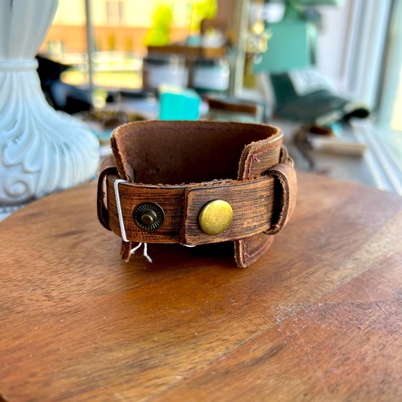 Genuine Leather Turquoise Stone Cuff - Picture 2 of 2